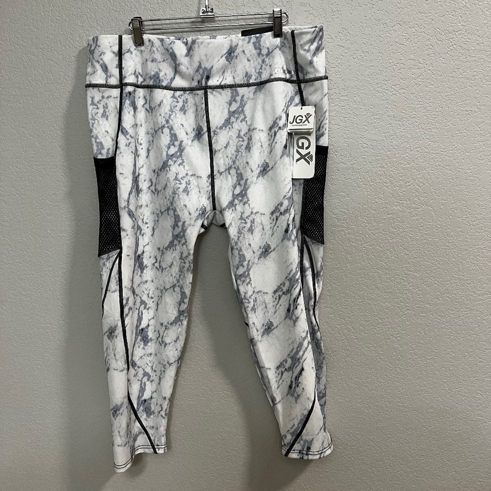 NWT JGX Plus Hi Rise Compression Capris